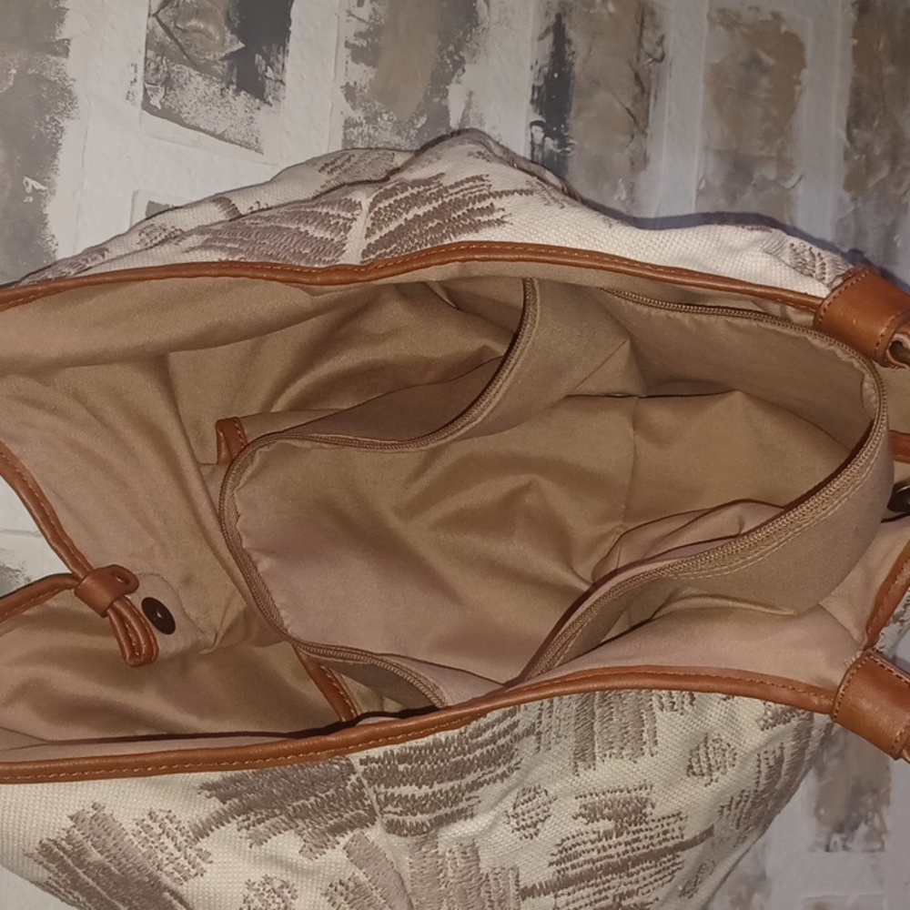 Lucky Brand Hobo Bag - Picture 8 of 13